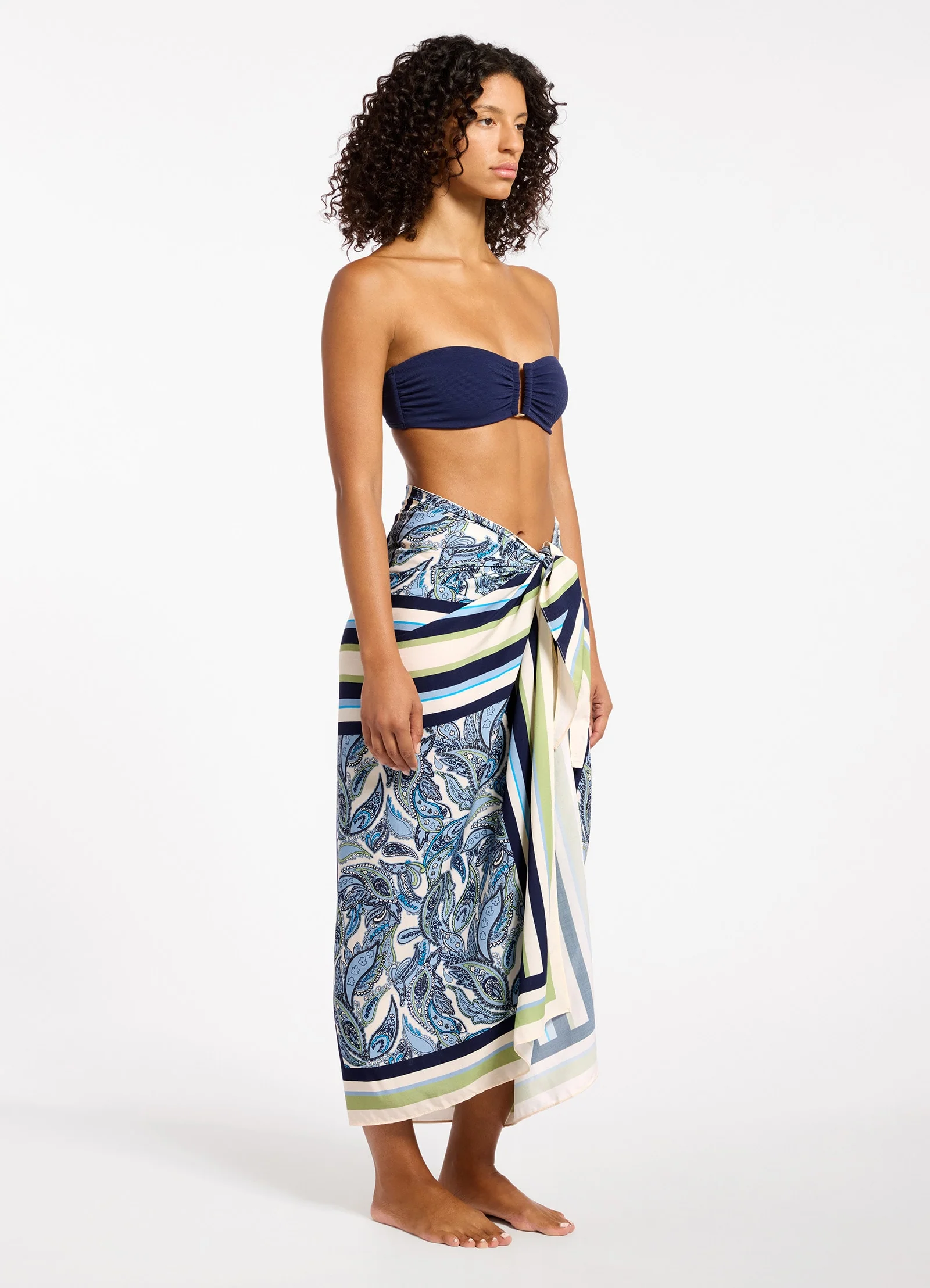 Oasis Paisley Sarong - Image 4